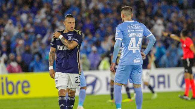 Leonardo Castro salió lesionado del partido Millonarios vs. Bolívar. Tiene un problema en el hombro.