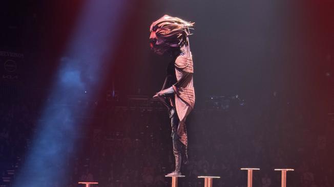 Los protagonistas de la 'danza del león' que se vive en el espectáculo #Messi10, del Cirque du Soleil, en Bogotá.