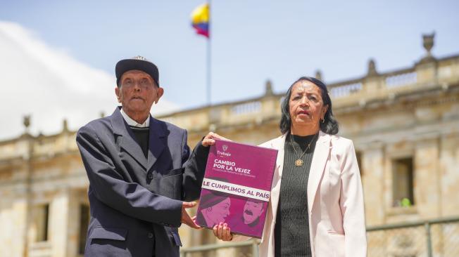 Sanción de la reforma pensional en la plaza de Bolívar