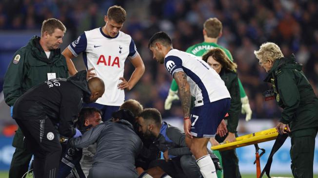 Rodrigo Bentancur, assisté sur le terrain.