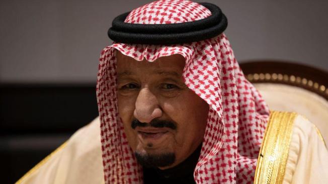 El rey Salman bin Abdulaziz, padre de MBS, asumió el trono en 2015.   