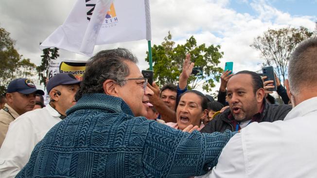 Llegada a la Universidad Nacional del presidente Petro.