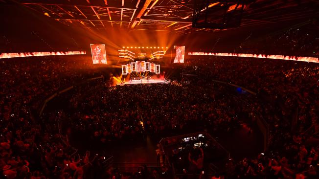 El Movistar Arena en su máximo aforo en el concierto de Los Tigres del Norte.