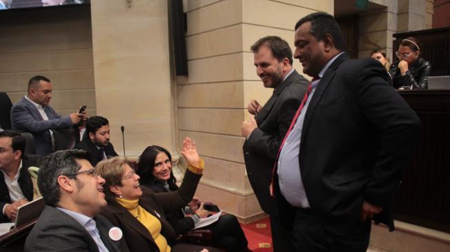 La ministra del Trabajo, Gloria Inés Ramírez, acompañando el trámite legislativo.