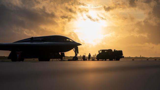 El hombre sirvió en la Fuerza aérea de Estados Unidos.