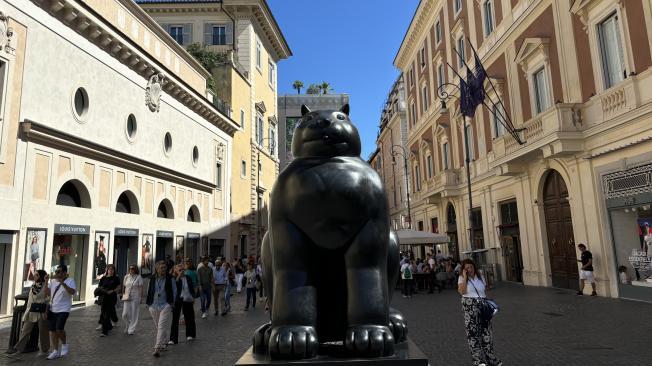 Gato de Fernando Botero en las calles romanas.