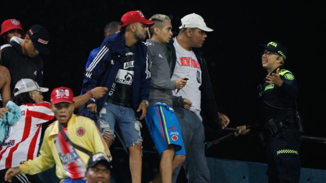 Riña entre hinchas de Nacional y Junior