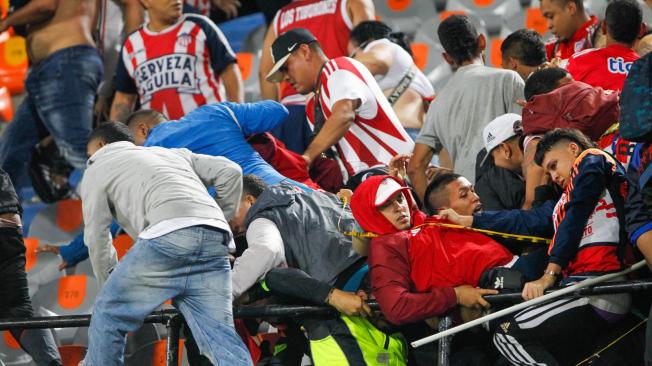 Riña entre hinchas de Nacional y Junior