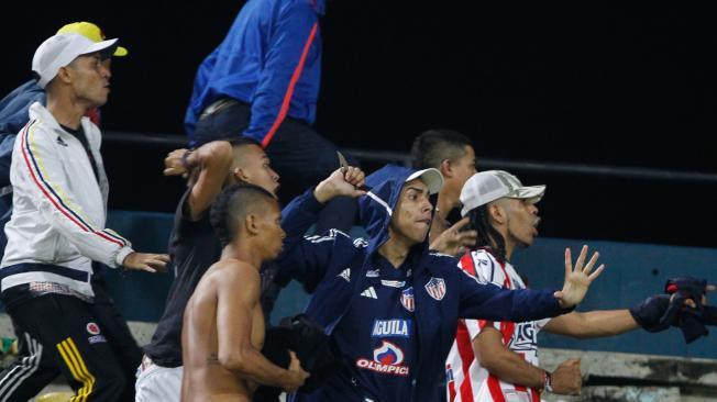 Riña entre hinchas de Nacional y Junior