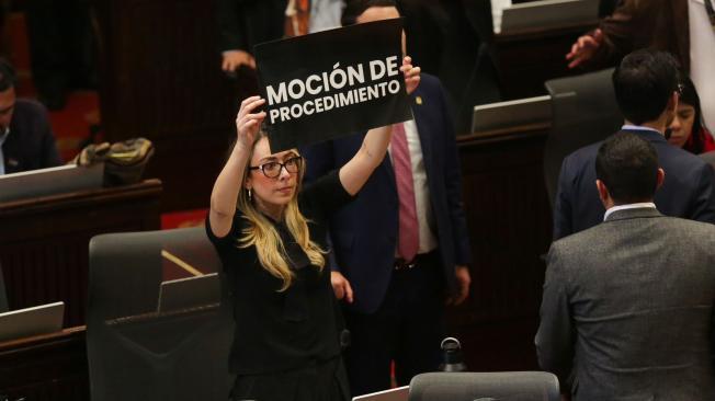 La representante Katherine Miranda durante el debate de la reforma laboral.