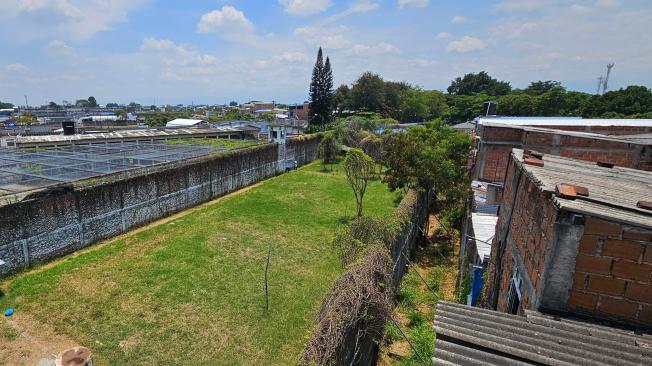 El barrio La Fortaleza, cerca de Villanueva. Al frente está el centro de menores infractores de la ley.