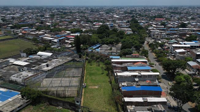 El barrio La Fortaleza, cerca de Villanueva. Al frente está el centro de menores infractores de la ley.