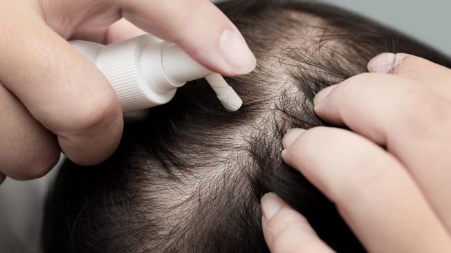 Esta vitamina ayuda con el crecimiento del cabello.