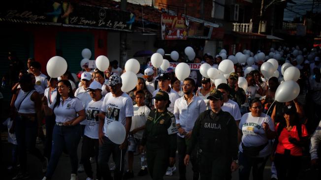 Marcharon más de 500 personas entre familiares, autoridades y comunidad.