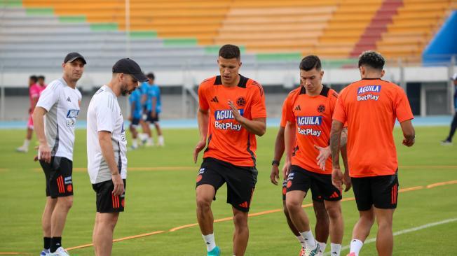 Entrenamiento de la Selección Colombia en Cochabamba