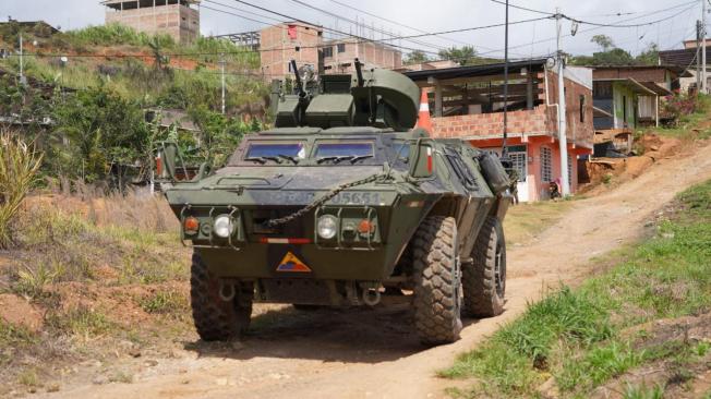 Tanques blindados en El Plateado