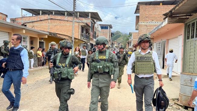 El director de la Policía, general William Rene Salamanca en El Platead.