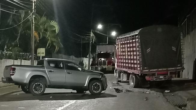 Soldado conducía camioneta en Socorro, Santander.