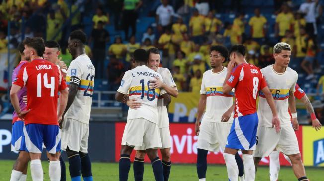 Colombia goleó 4 - 0 a Chile.