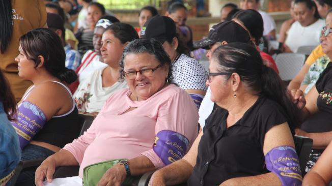 ANT formalizó y entregó tierras a más de 700 mujeres colombianas en el Día Internacional de las Mujeres Rurales.