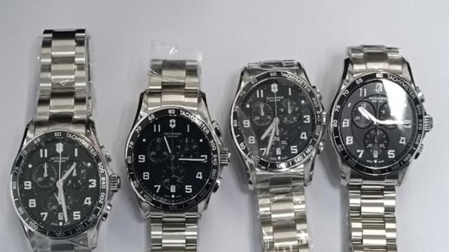 Relojes en subasta de la Dian.