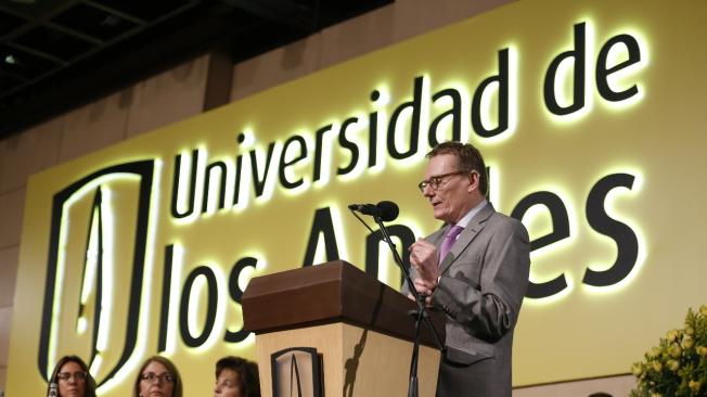 James Robinson, doctor en Economía, actualmente da clases en la Universidad de Chicago (Estados Unidos) y por 28 años enseñó en Colombia, en la Universidad de los Andes.