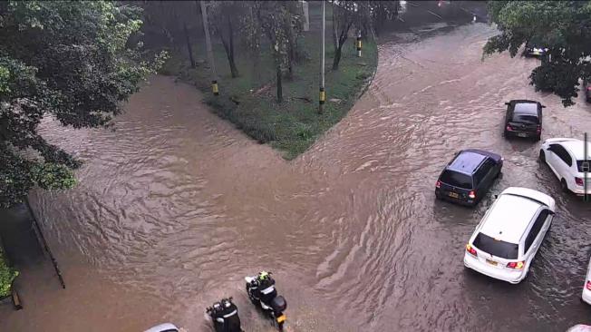 Inundación en la Glorieta de Monterrey