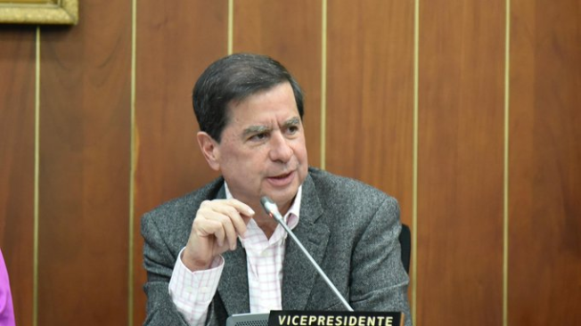 Juan Fernando Cristo, ministro del Interior.