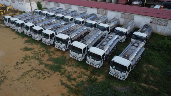 Estos son algunos de los carrotanques que aún no se han podido usar.