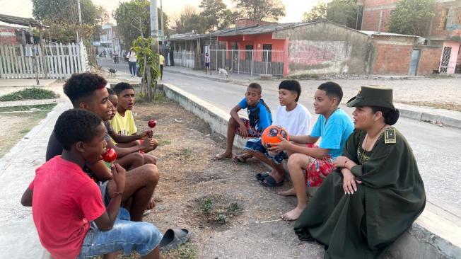 Policía de infancia y adolescencia de Bolívar