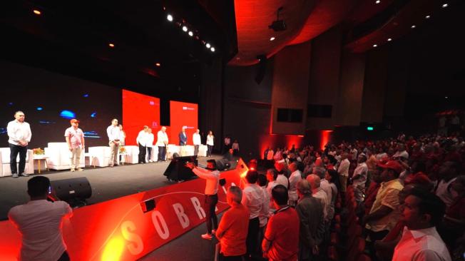 Convención del Partido Liberal con presencia de líderes de otras fuerzas política