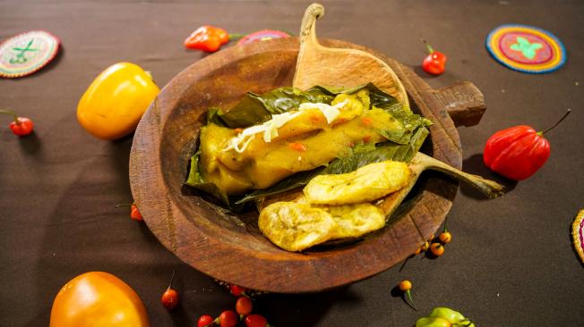 Juane de yuca con paiche del restaurante El tuyuyo, ubicado en Ucayali, región amazónica del Perú.