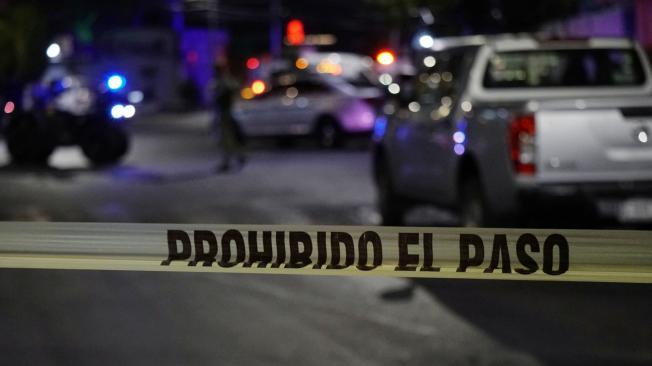 Zona exterior del bar Los Cantaritos donde un grupo armado irrumpió el sábado y asesinó a diez personas.