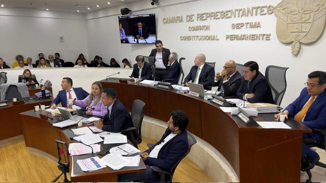 Debate de la reforma a la salud en la comisión séptima