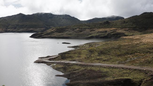 Nivel de los embalses superó la barrera del 50 %. Fotos del 12 de noviembre.