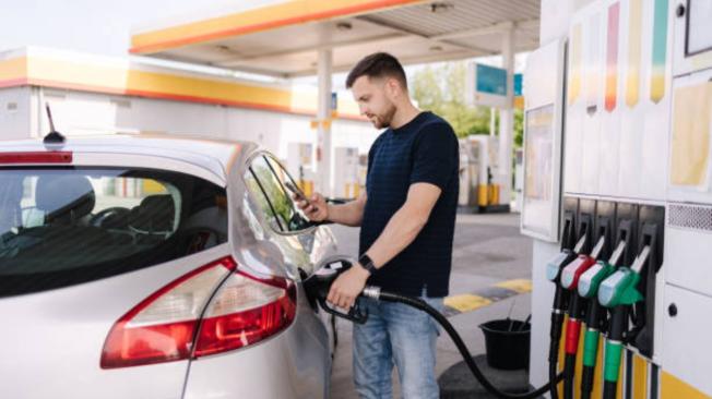 Puede conseguir el combustible a un gran precio en Florida