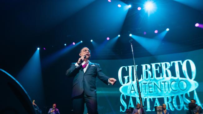 Gilberto Santa Rosa ya se presentó con su Tour 'Auténtico' en Bogotá, Medellín y Cali.