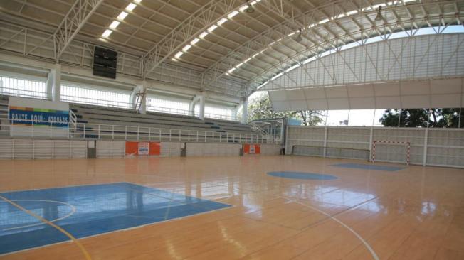 El coliseo Mayor de Santa Marta la menor se encontraba entrenando cuando sufrió el quebranto de salud.