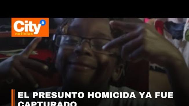 Yosuar Smith Cabrera, un niño de 5 años, murió tras ser brutalmente golpeado por su tío en La Plata, Huila, luego de que el menor no obtuviera buenos resultados en la escuela. La tragedia ocurrió cuando el tío, furioso por las calificaciones, atacó al pequeño hasta causarle la muerte. La madre del niño, actualmente presa, ha solicitado poder asistir a las honras fúnebres de su hijo, pero su petición ha sido rechazada por las autoridades carcelarias. El señalado homicida ya fue capturado.