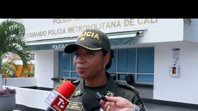 Policía Cali explica lo sucedido a la adulta mayor.