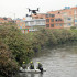 Luego de la desaparición de la niña Sara Sofía Galván la policía nacional realiza una búsqueda con botes y dron en el rio Tunjuelito