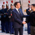 El presidente de Ucrania, Volodimir Zelenski, fue recibido por el presidente de Francia, Emmanuel Macron.