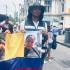 Hermanos de Ania marchan el 10 de mayo en México por las personas desaparecidas.