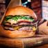 Las más grandes franquicias de comida rápida en el mundo catalogan a la hamburguesa como el producto más vendido en sus restaurantes.
