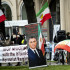 Miembros del Consejo Nacional de Resistencia de Irán organizan una protesta por las conversaciones nucleares.