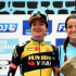 Marianne Vos (izquierda), Elizabeth Deignan (centro) y Elisa Longo Borghini, en el podio de la París-Roubaix 2021.