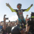Valentino Rossi disputó este fin de semana su última carrera en el Moto GP. Salió en hombros.