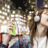 BBC Mundo: Joven escuchando música