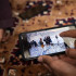 NYT: Mohammad Osman Faryadi muestra un video de su hijo, Mohammad Khalid Tahir, con un grupo de talibanes.
