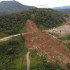Remoción de tierra por deslizamiento en vía Quibdó - Medellín en Chocó.